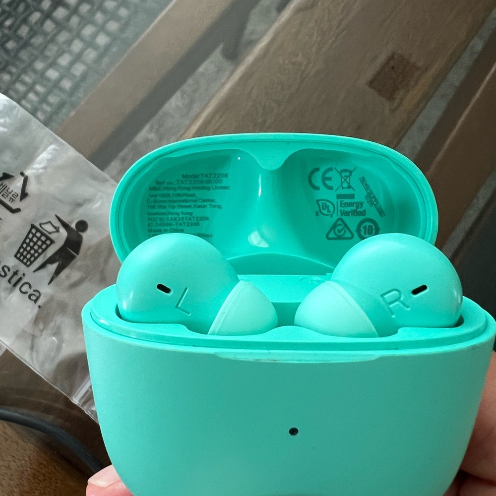 Philips Aqua Wireless Earbuds